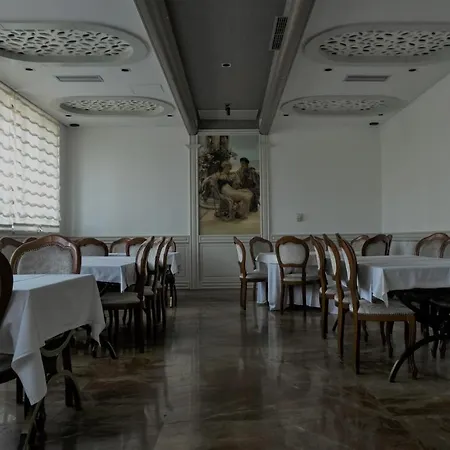 Consul فندق