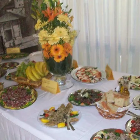 Consul فندق