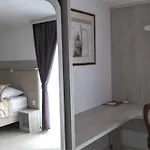 Consul 3*