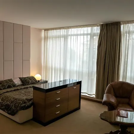 Szálloda Consul 3*