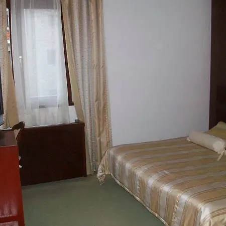 Hotel Consul