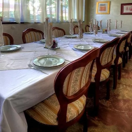 Hotel Consul 3*