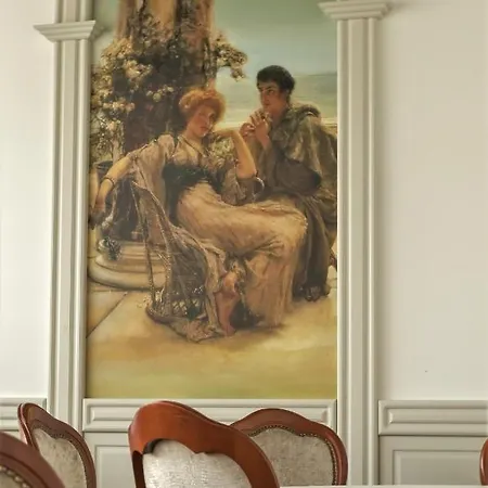 Consul Hotel
