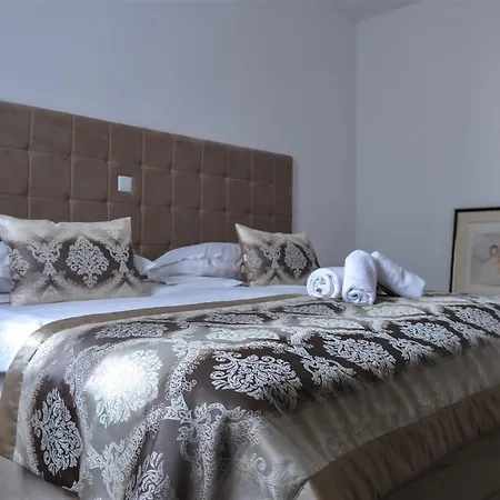 Consul Hotell